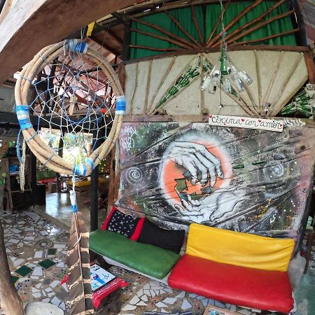 Reciclarte Galeria Hostal Capurgana Bagian luar foto