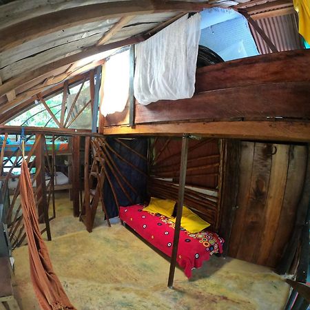Reciclarte Galeria Hostal Capurgana Bagian luar foto