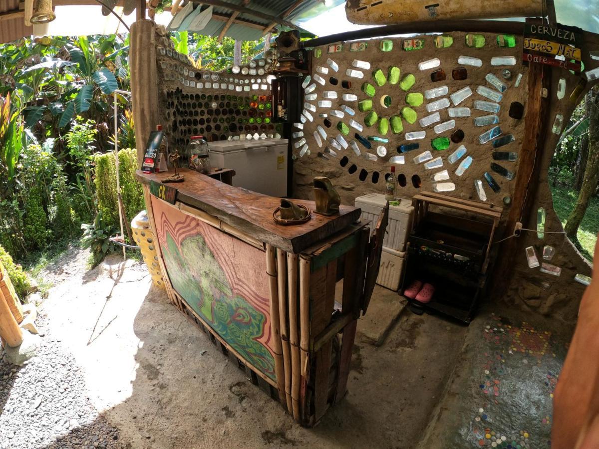 Reciclarte Galeria Hostal Capurgana Bagian luar foto