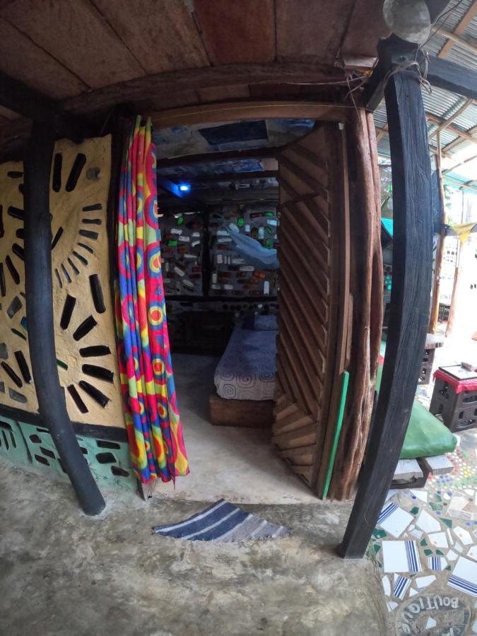 Reciclarte Galeria Hostal Capurgana Bagian luar foto